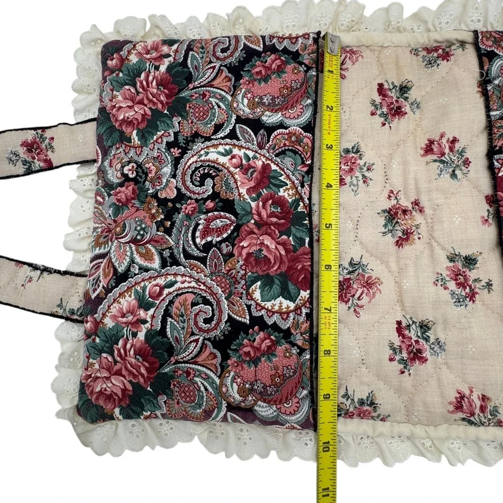 VTG Handmade Quilted Floral Paisley Book Cover Bible Handle Lace Trim Pockets